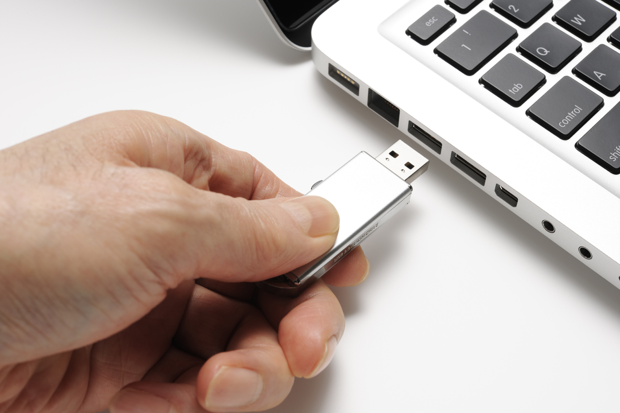 Организация USB-IF выступила против принятия единого стандарта разъемов для мобильных устройств
