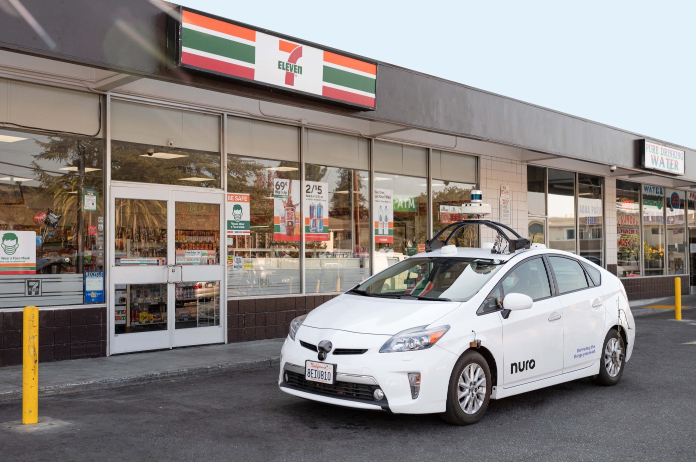 Nuro и 7-Eleven запустят доставку продуктов с помощью беспилотных автомобилей в Калифорнии