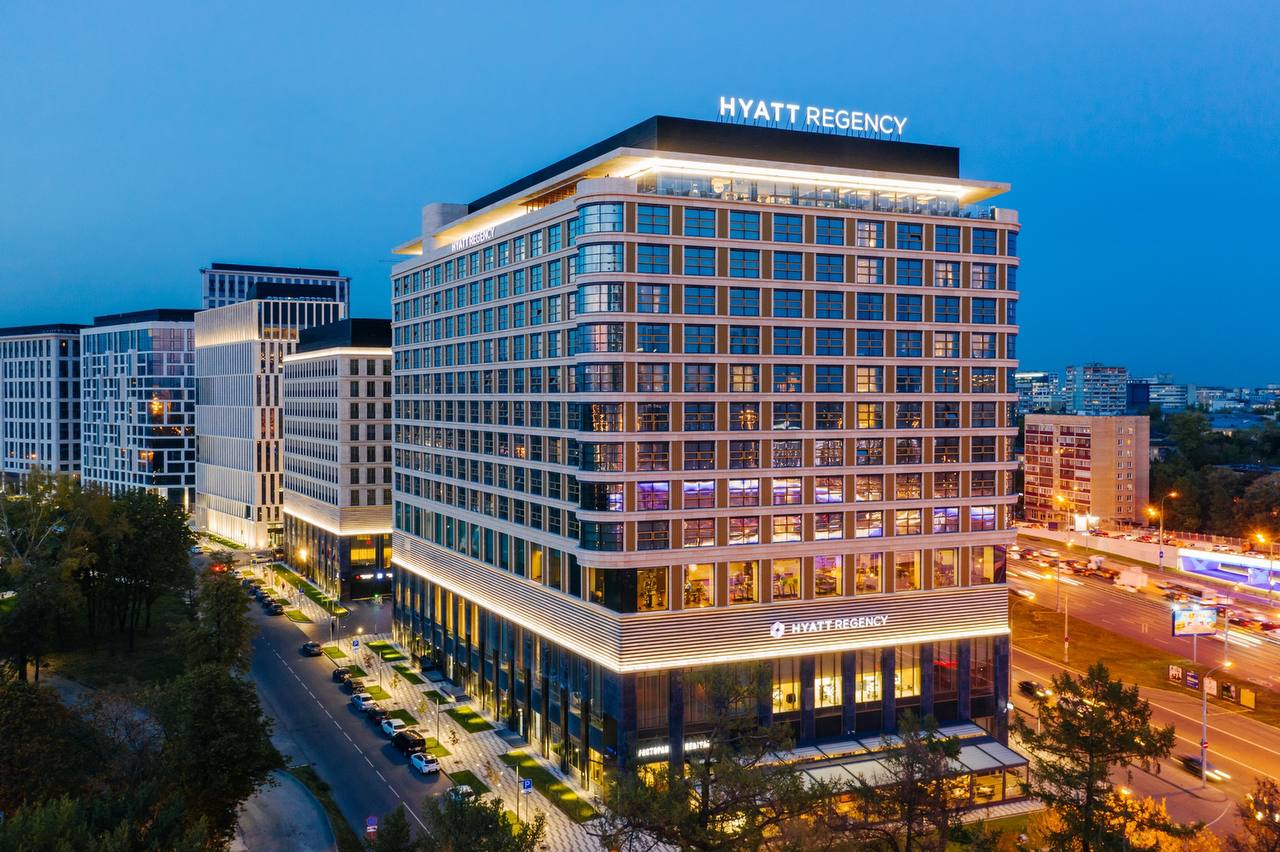 Hyatt Hotels разрывает контракты с отелем в Москве          