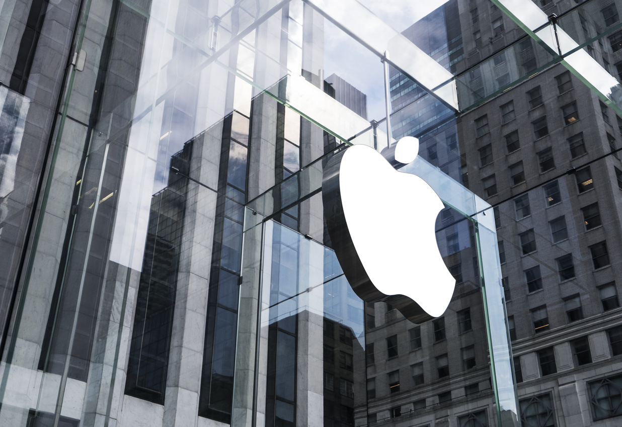 Российские пользователи потребовали от Apple 90 млн руб. из-за приостановки работы Apple Pay