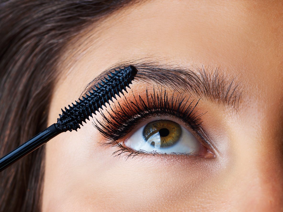 Владелец Max Factor перестанет работать в России