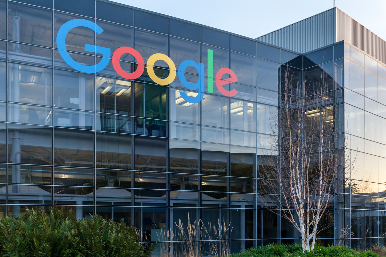 Великобритания начнет расследование против Google из-за доминирования на рекламном рынке          