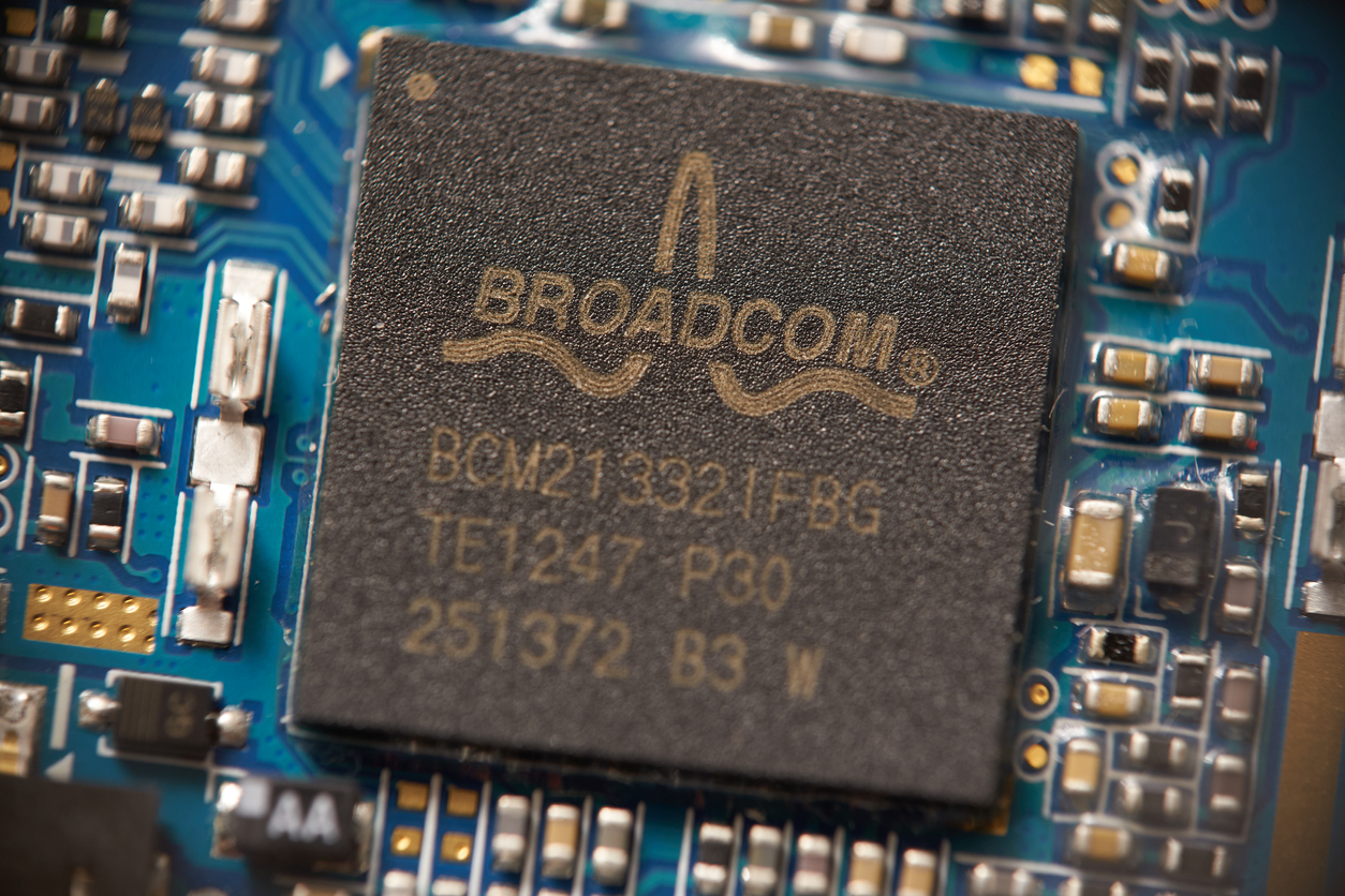 Производитель чипов Broadcom купит VMware за $61 млрд