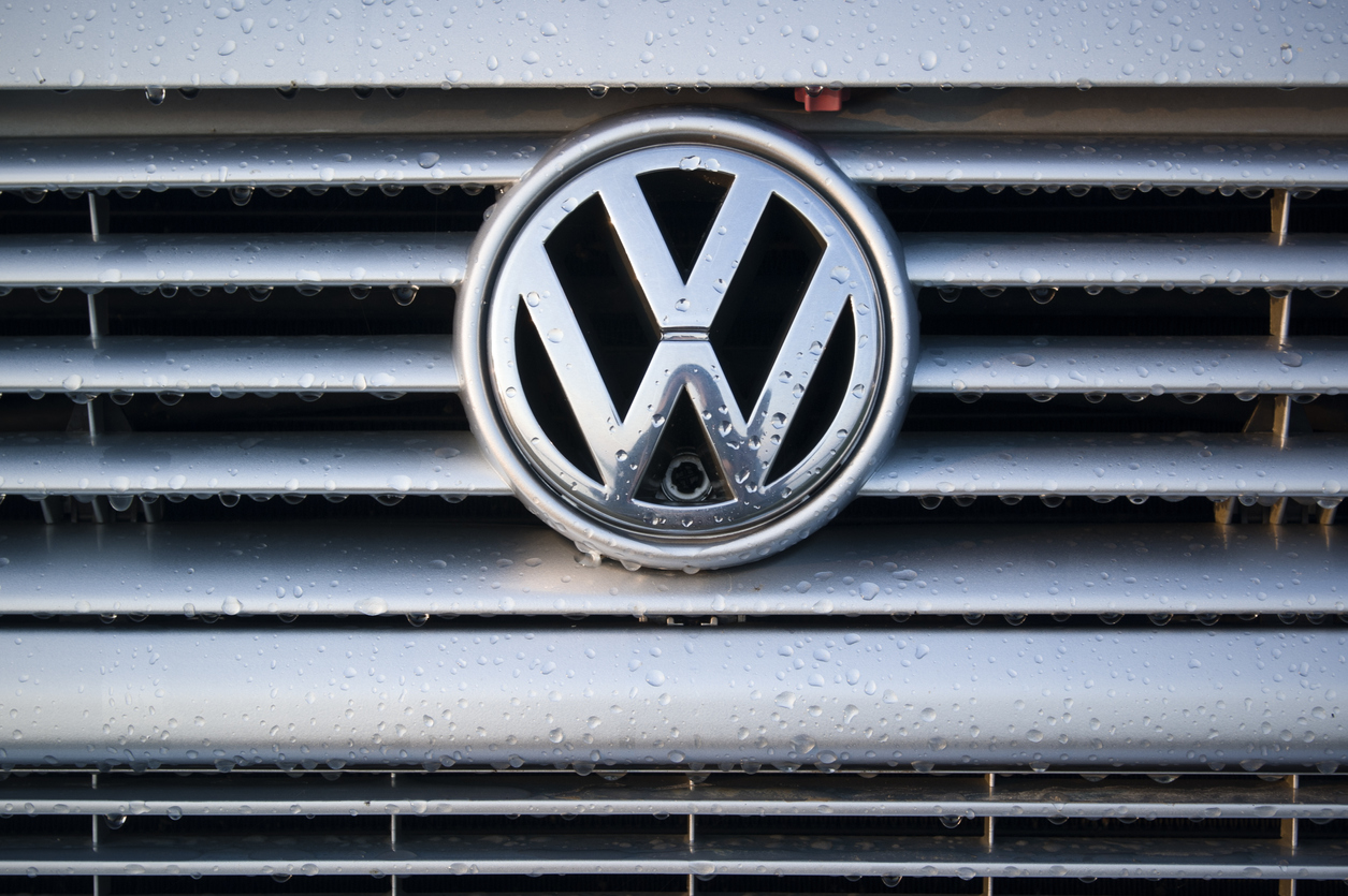 Глава Volkswagen заявил, что к 2025 году немецкий автогигант обгонит Tesla по продажам электромобилей
