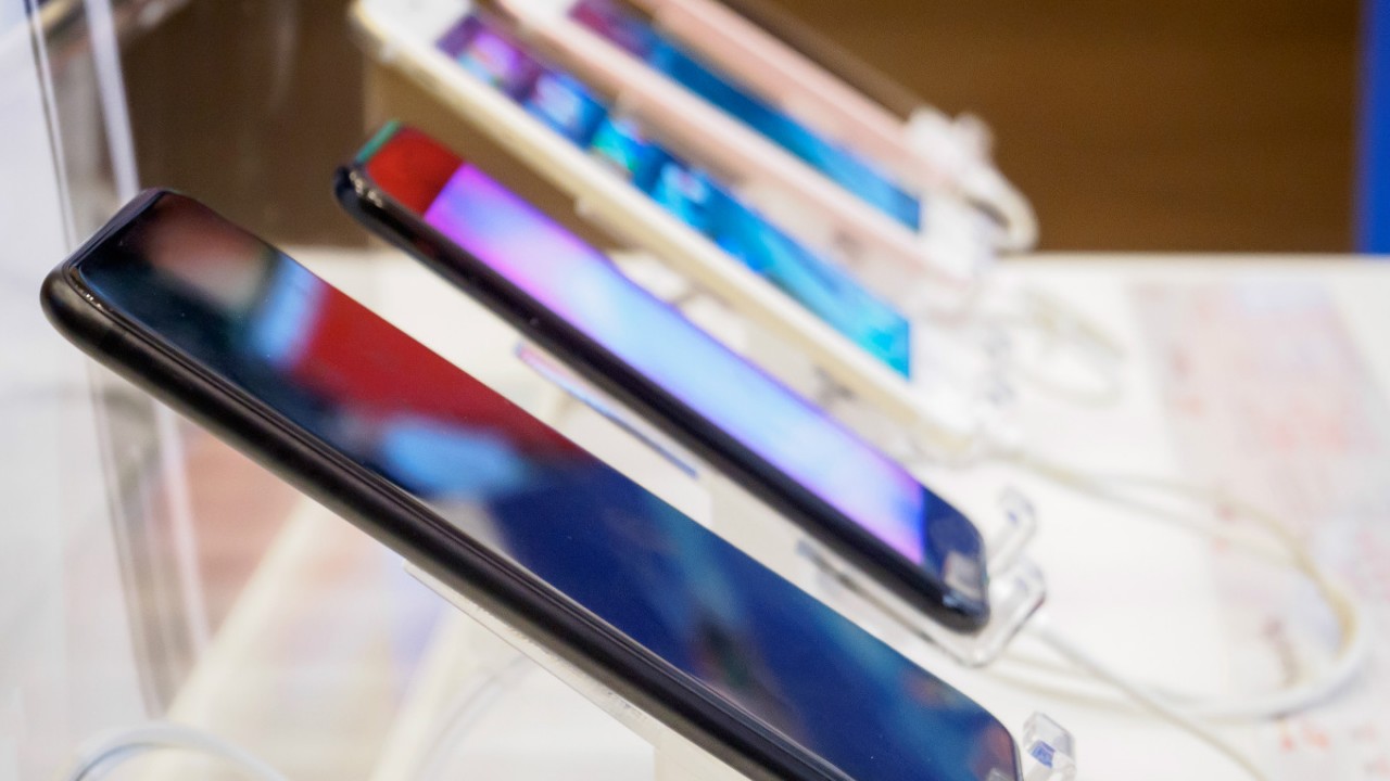 Китайская Honor перестала поставлять смартфоны в Россию