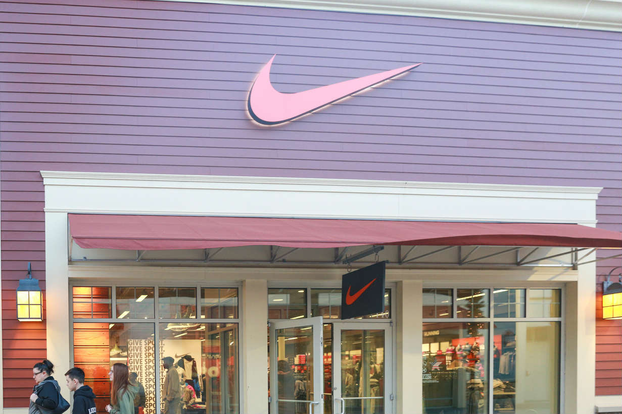 Nike полностью уйдет из России