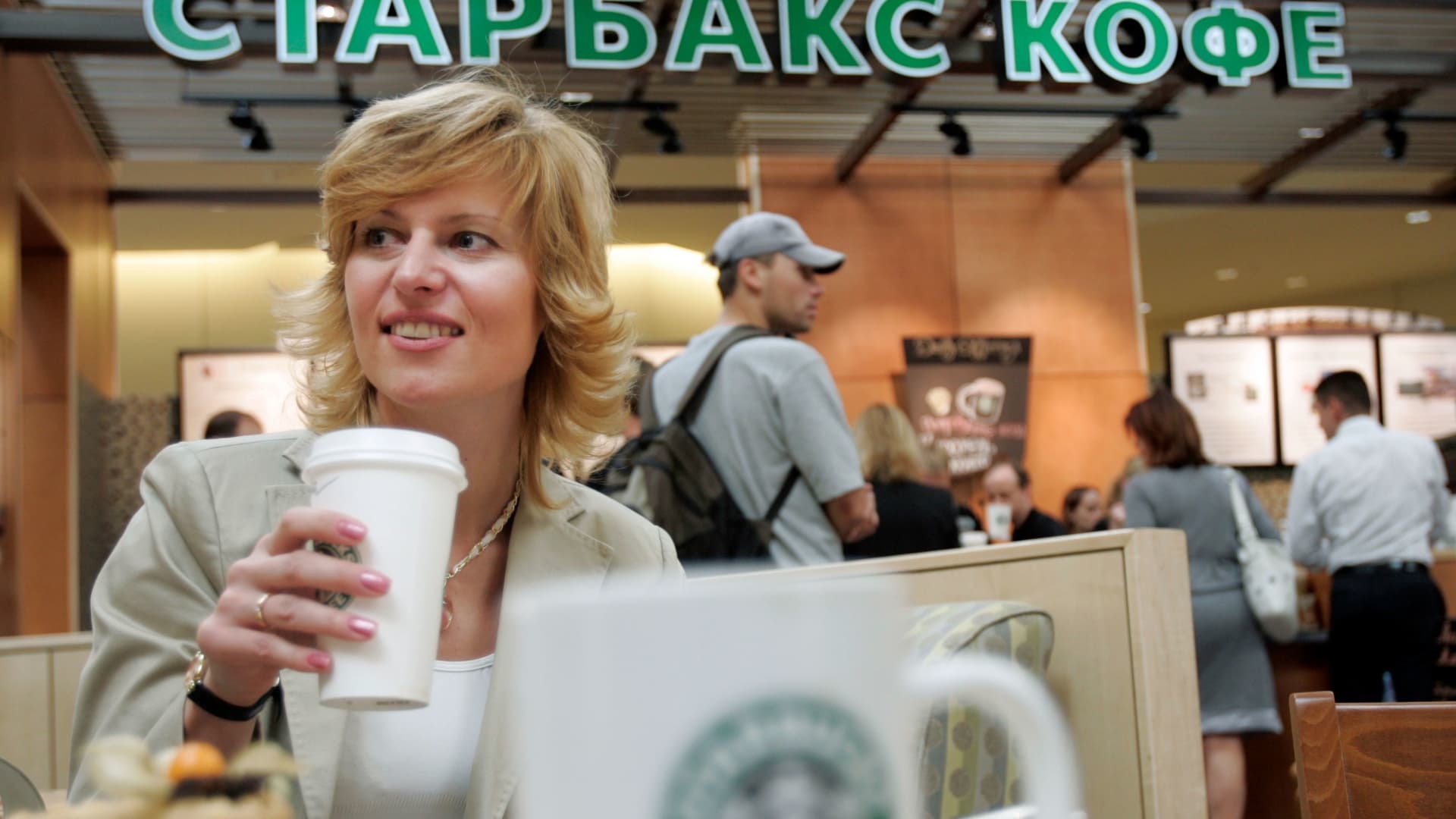 Бывшая сеть Starbucks может сменить название на VKCoffee