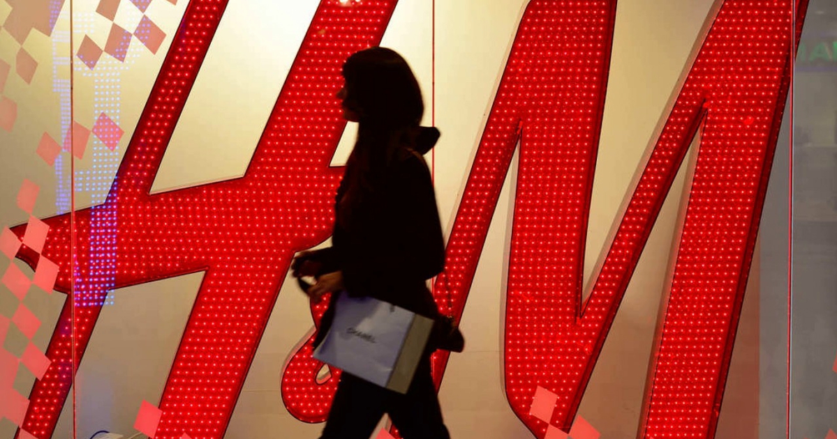 Уходящий из России H&M оплатил аренду флагманского магазина почти на год вперед          