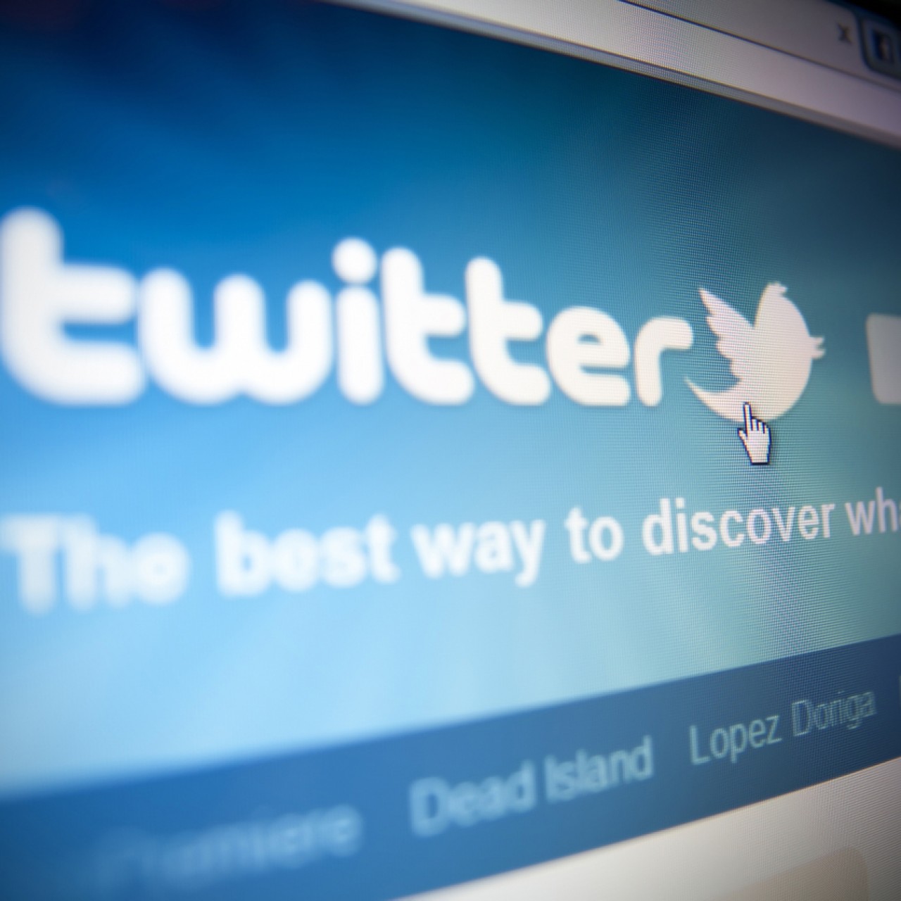 Соцсеть Twitter просит опубликовать личную переписку Илона Маска