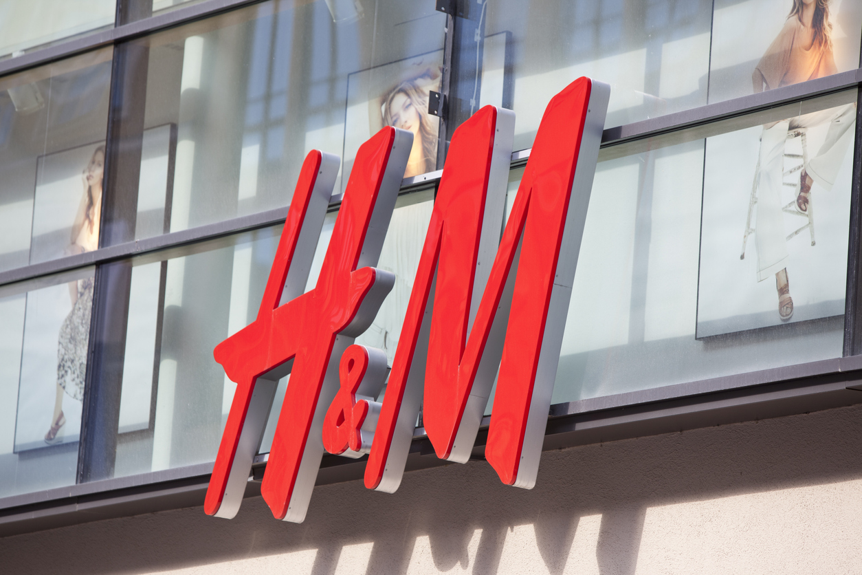 H&M планирует до конца октября закрыть магазины на Дальнем Востоке и в Сибири