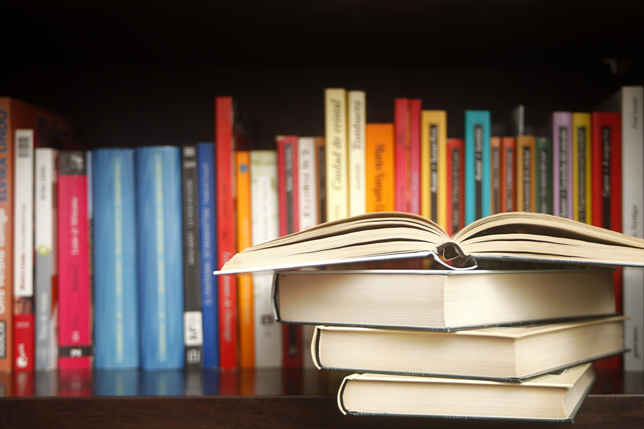 Издатели могут пересмотреть ассортимент книг в случае полного запрета пропаганды ЛГБТ