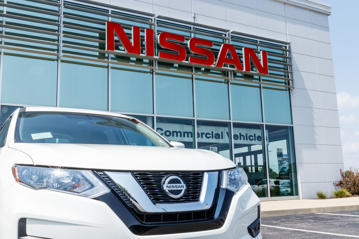 Завод Nissan в Санкт-Петербурге перешел в госсобственность