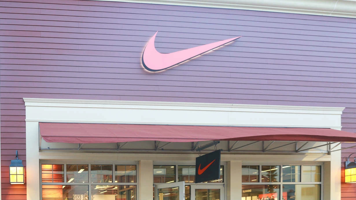 Российский дистрибутор Lestate купил права аренды на магазин Nike и открыл его под новым брендом