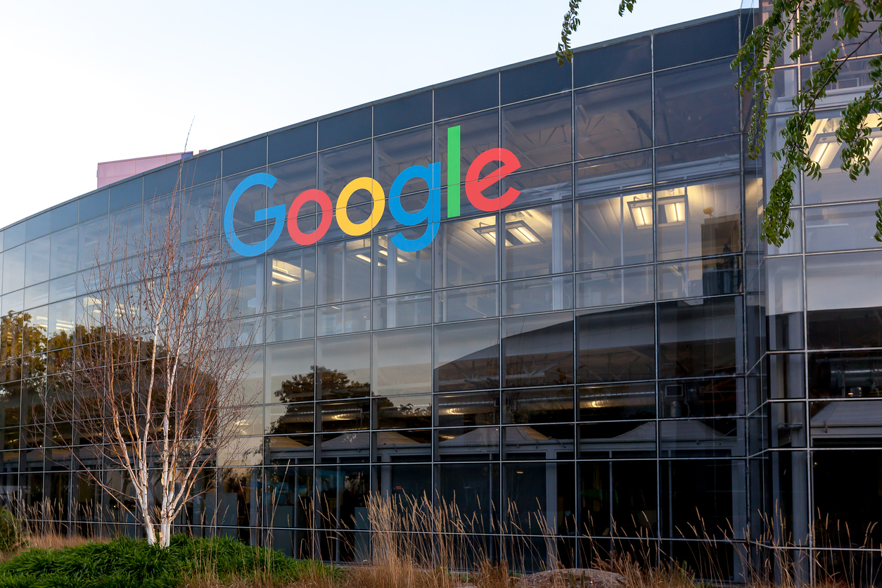 Google уволит 12 тыс. сотрудников          