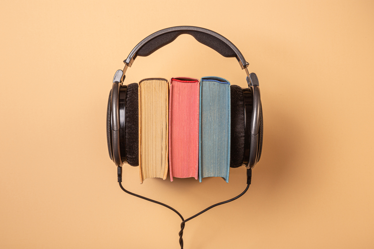 Книжные сервисы начали внедрять искусственный интеллект для озвучивания аудиокниг