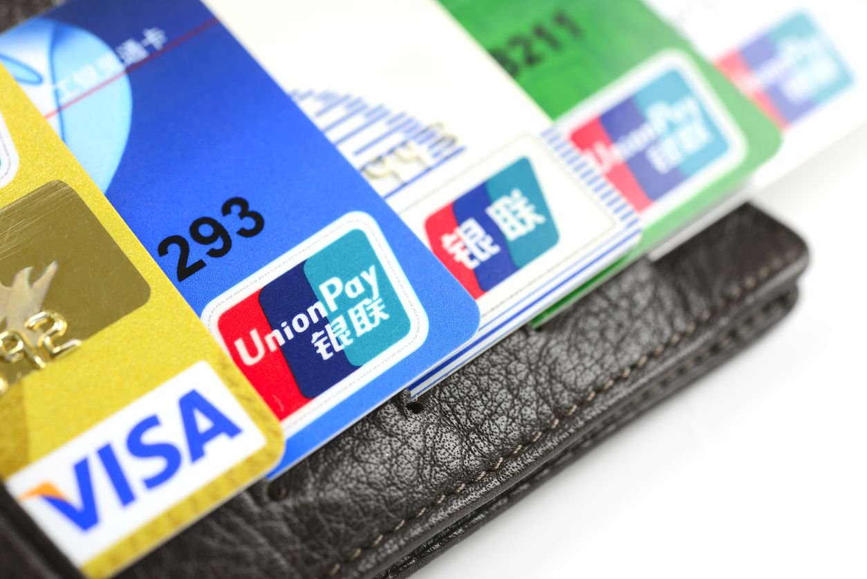 Количество выпущенных российскими банками карт UnionPay выросло в 2022 году в несколько раз