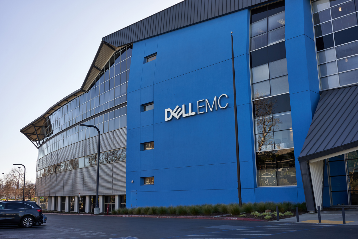 Dell уволит более 6,5 тыс. сотрудников из-за падения продаж компьютеров