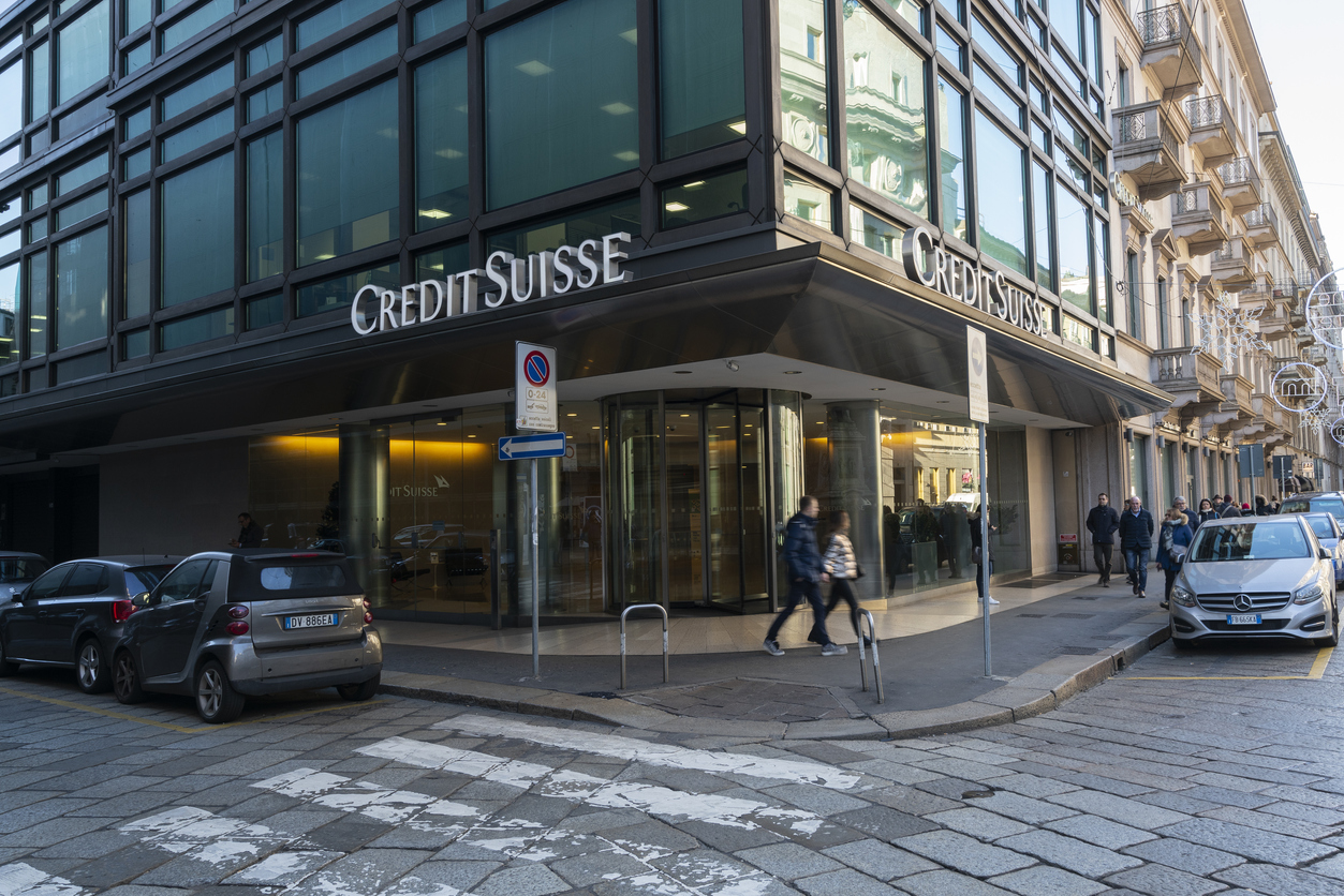 Швейцарский холдинг UBS приобрел банк Credit Suisse за $3,2 млрд
