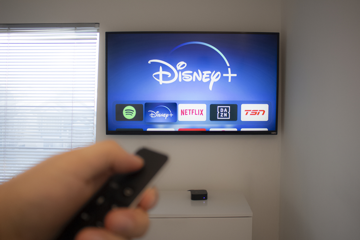 Okko последним из российских видеосервисов удалит фильмы и сериалы Disney