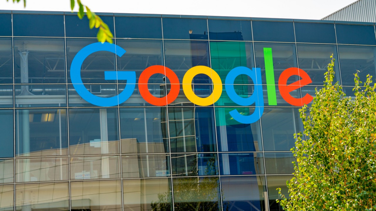 Google будет создавать рекламу с помощью искусственного интеллекта
