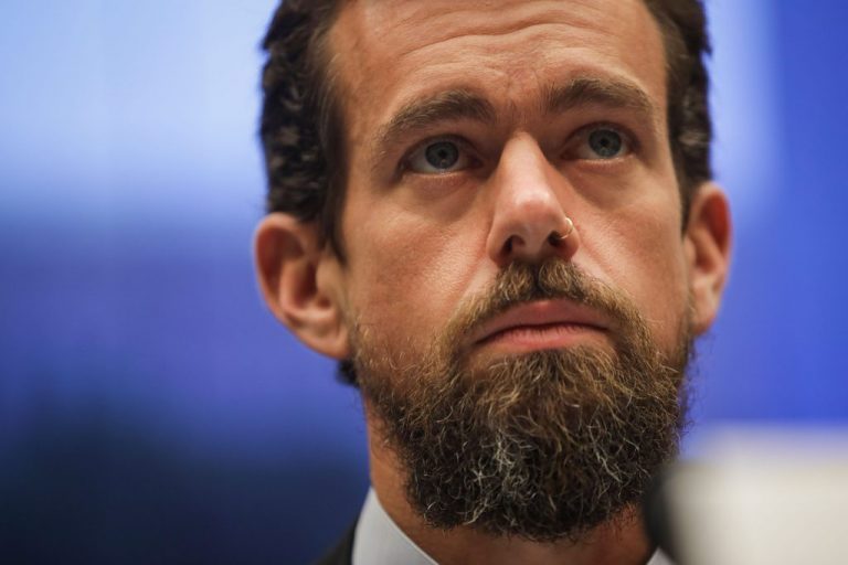 Основатель Twitter Джек Дорси раскритиковал решения Илона Маска на посту главы соцсети