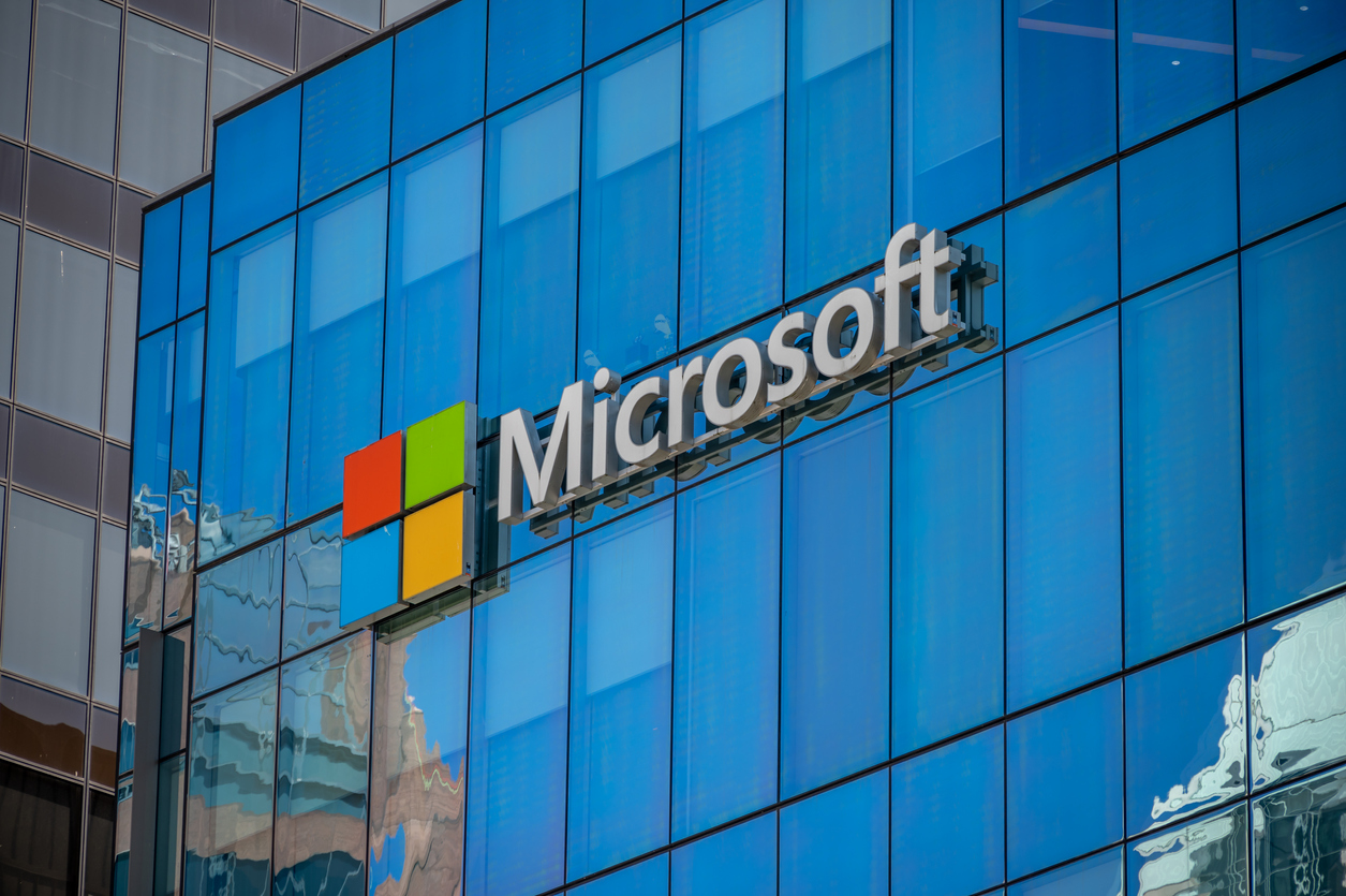 СМИ: Microsoft продолжает сотрудничать с частными российскими компаниями