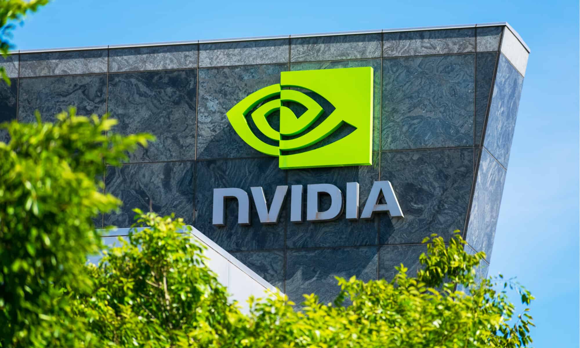 Nvidia стала первым производителем чипов с капитализацией в $1 трлн