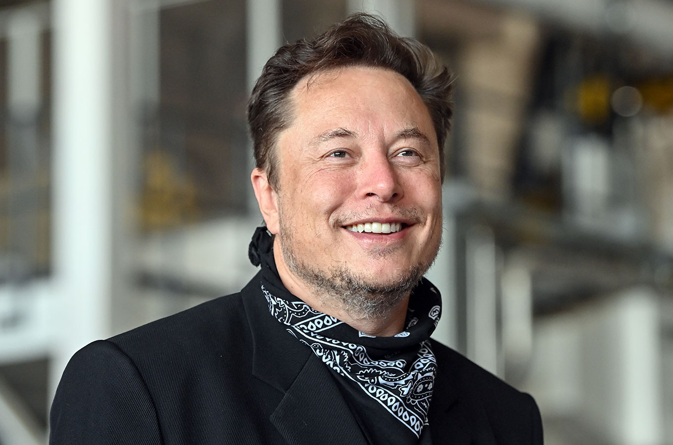Илон Маск будет самостоятельно утверждать всех новых сотрудников Tesla