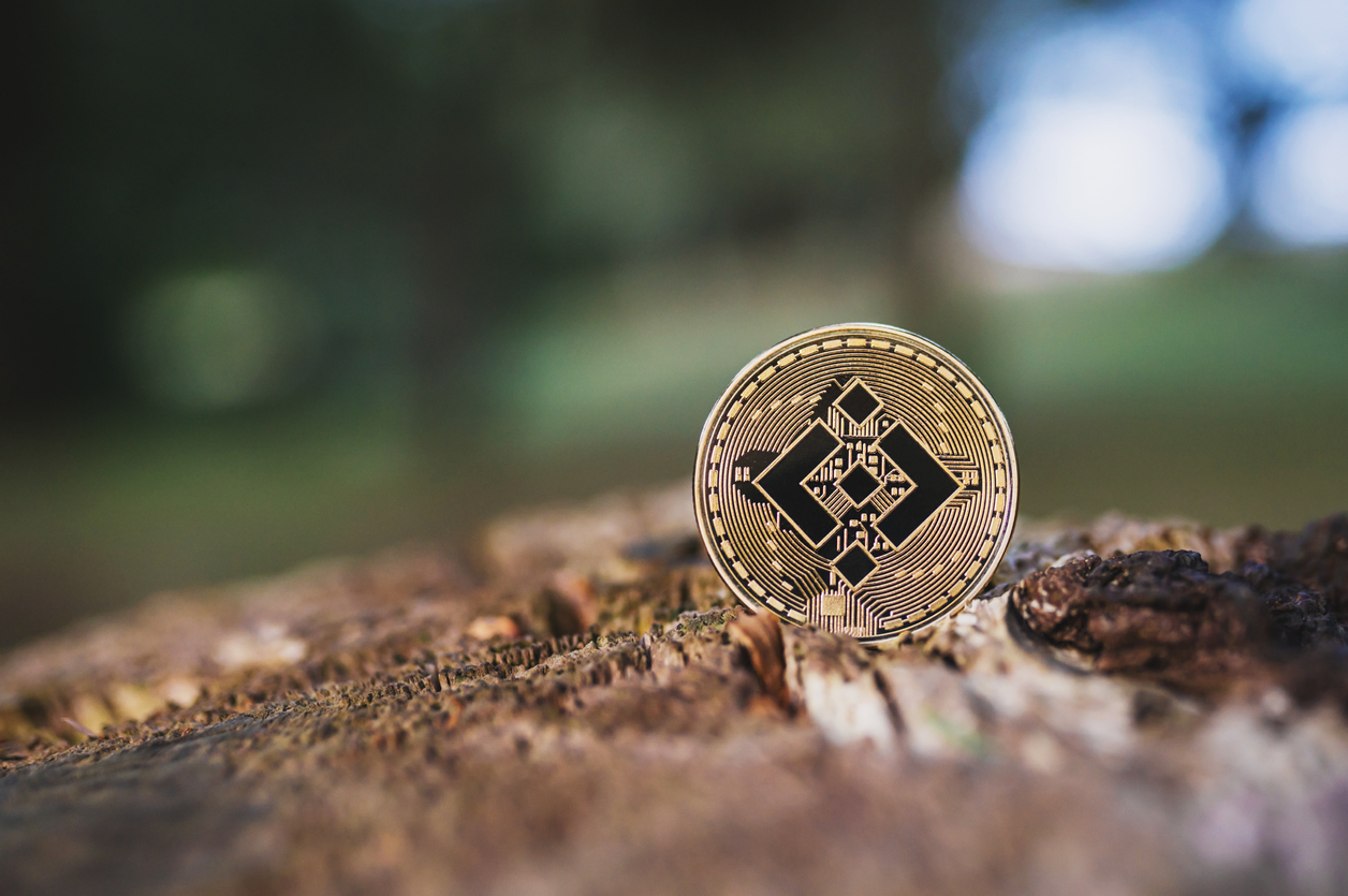 Криптобиржа Binance дважды за сутки приостанавливала вывод биткоина из-за перегрузки сети