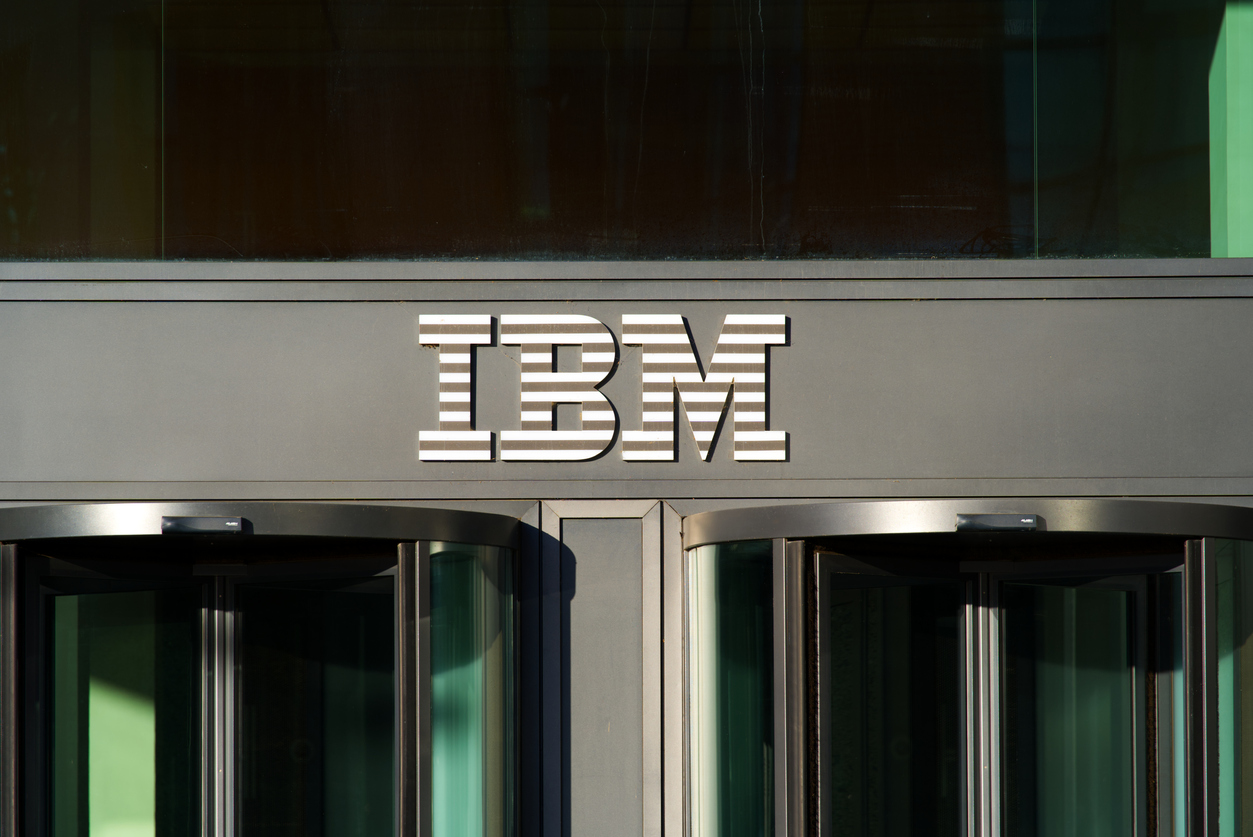 IBM приостановит наем специалистов, которых может заменить искусственный интеллект