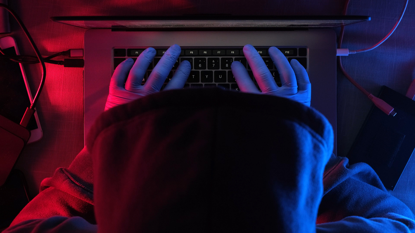Хакеры украли более $15 млн в разных криптовалютах через фейковый сайт