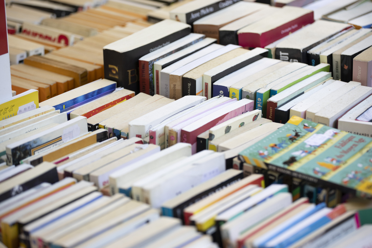 Издательства повышают цены на бумажные книги