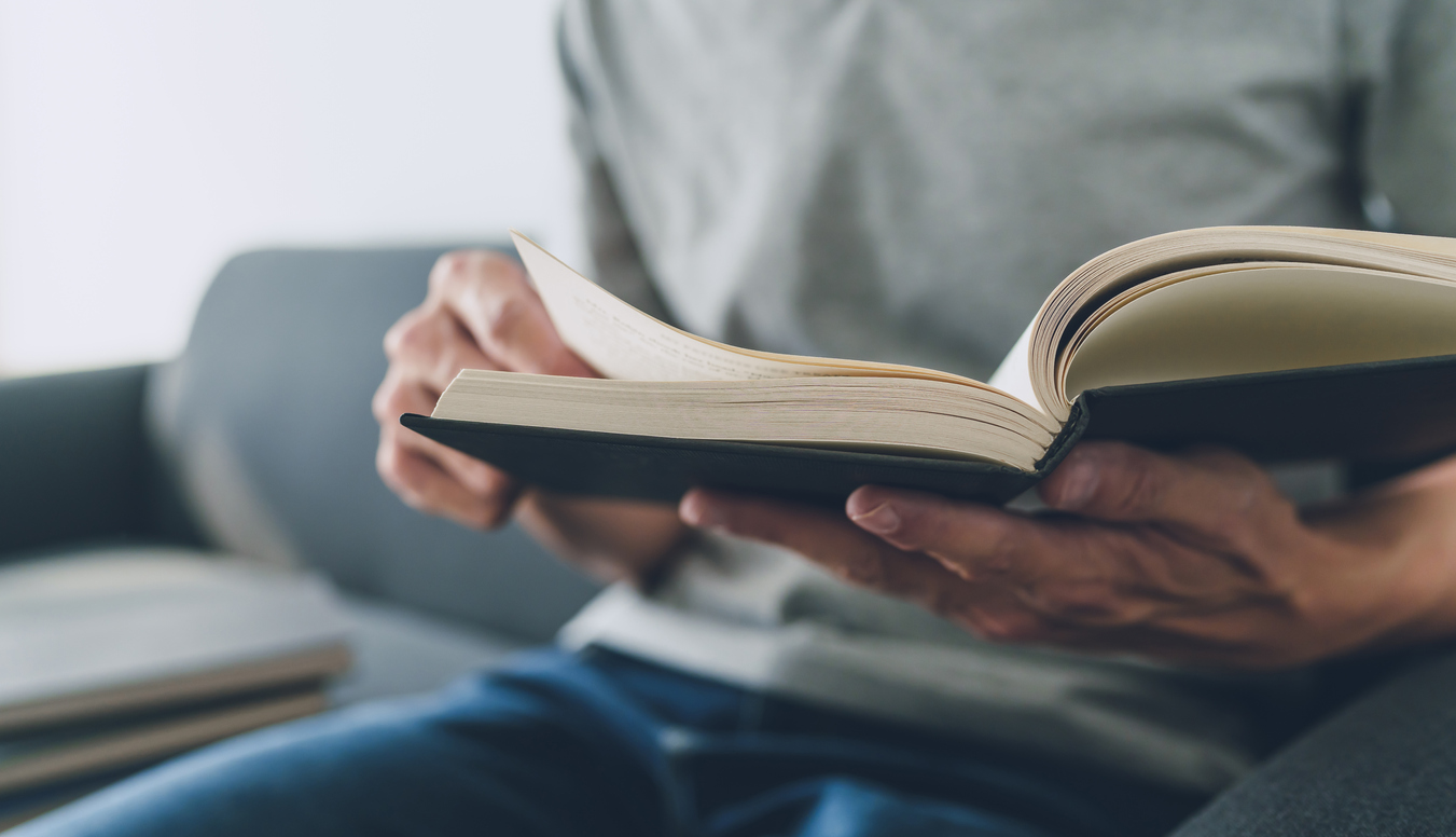 Тиражи печатных книг в России упали практически на четверть
