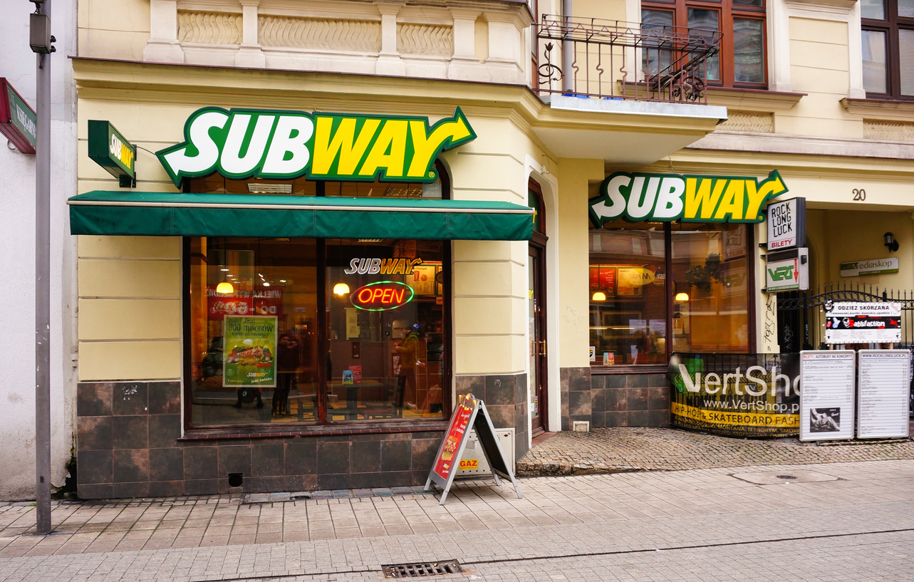 Инвесткомпания Roark Capital выкупит сеть Subway