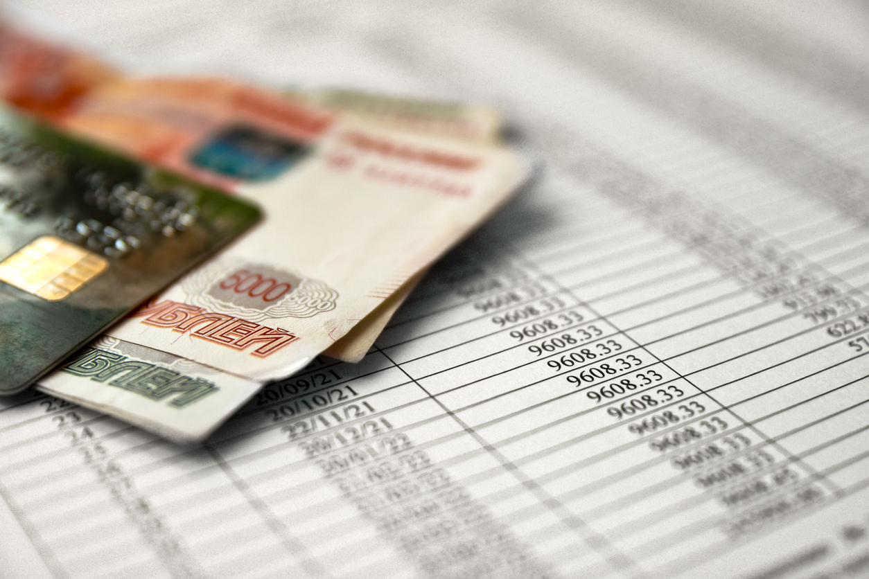 Россияне стали чаще жаловаться на навязывание допуслуг при оформлении кредита