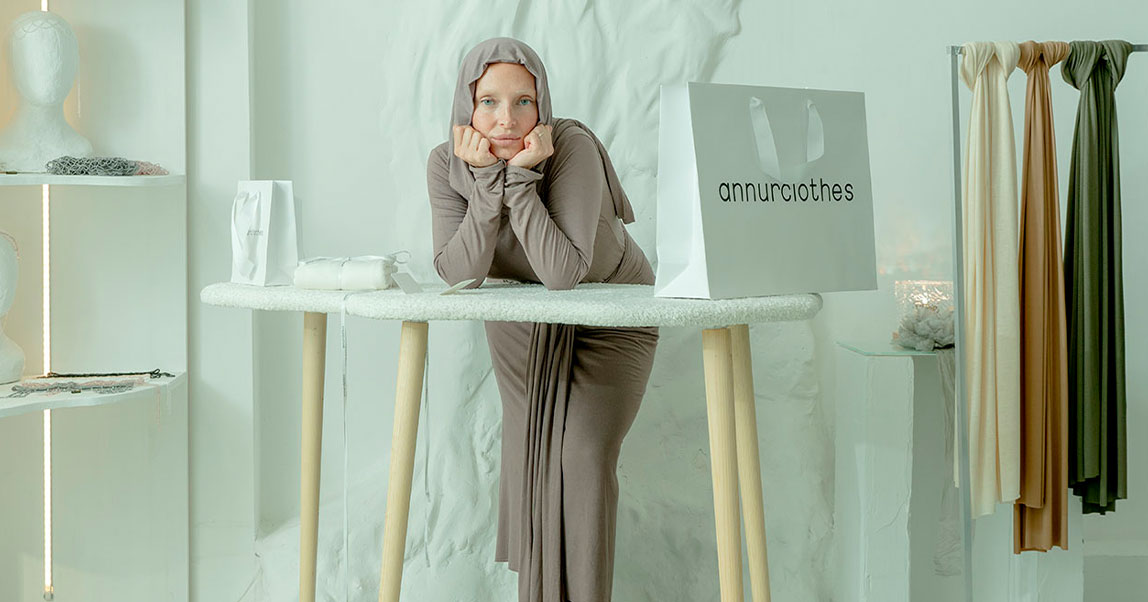 Культура покрытия: как москвичка создала бренд одежды для мусульманок, перестав стилизовать BlackStar