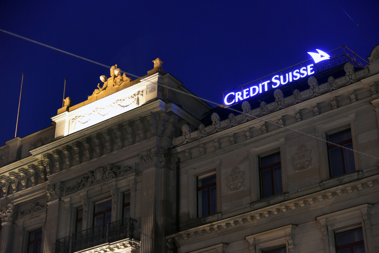 Бывший топ-менеджер «Сибура» подал в суд на швейцарский банк Credit Suisse на сумму 135 млн руб.          