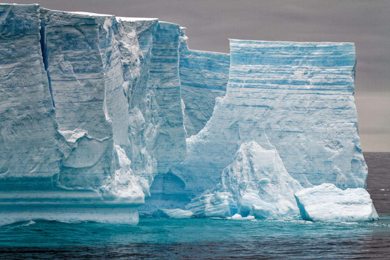 Новое исследование предрекло катастрофу человечеству: таяние ледников повлечет за собой эффект домино          