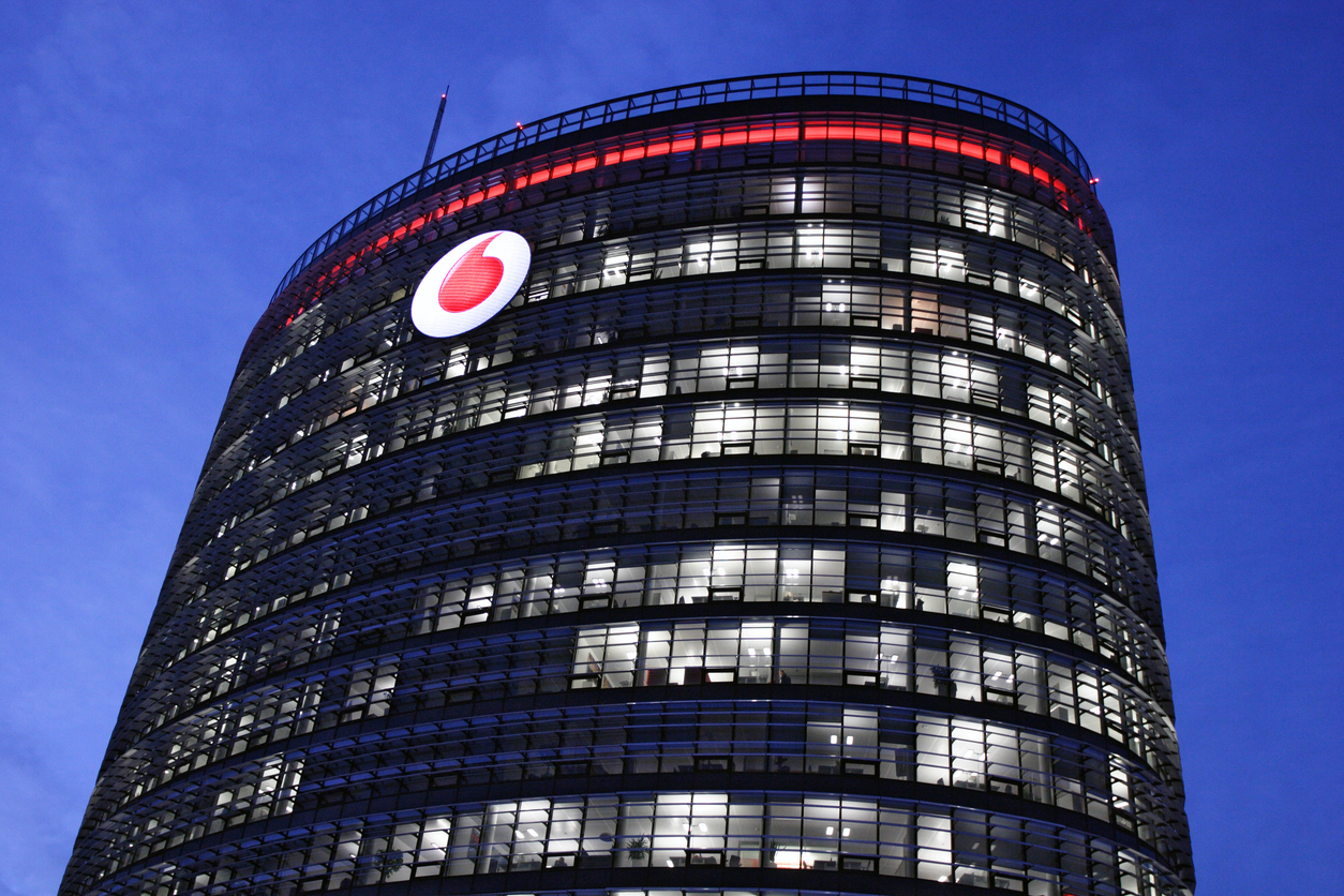 Великобритания подтвердила углубленное антимонопольное расследование запланированного слияния Three и Vodafone на сумму $19 млрд          