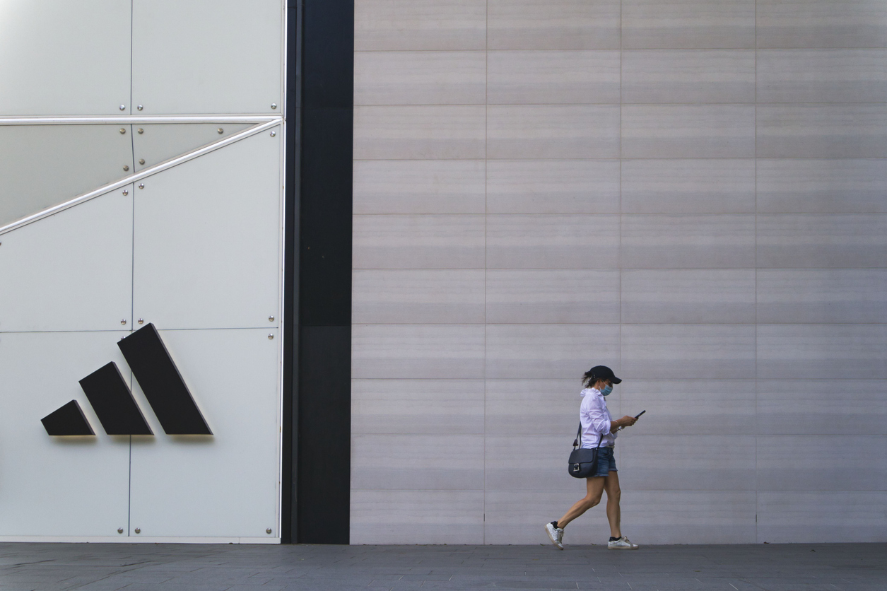 Adidas смогла оправиться после скандала с Канье Уэстом: в 2024 они идут на прибыль в 700 млн евро          