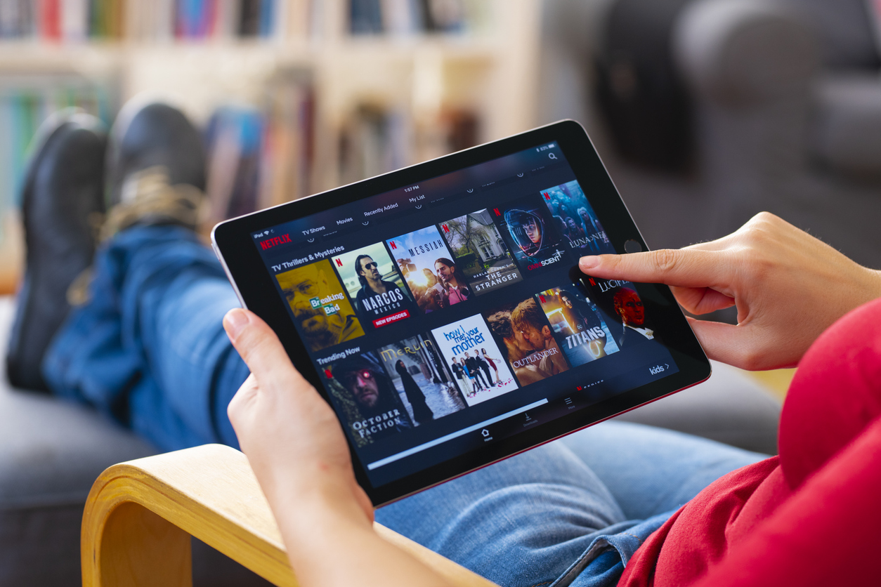 Netflix начала развивать рекламное направление на фоне замедления роста числа подписчиков          