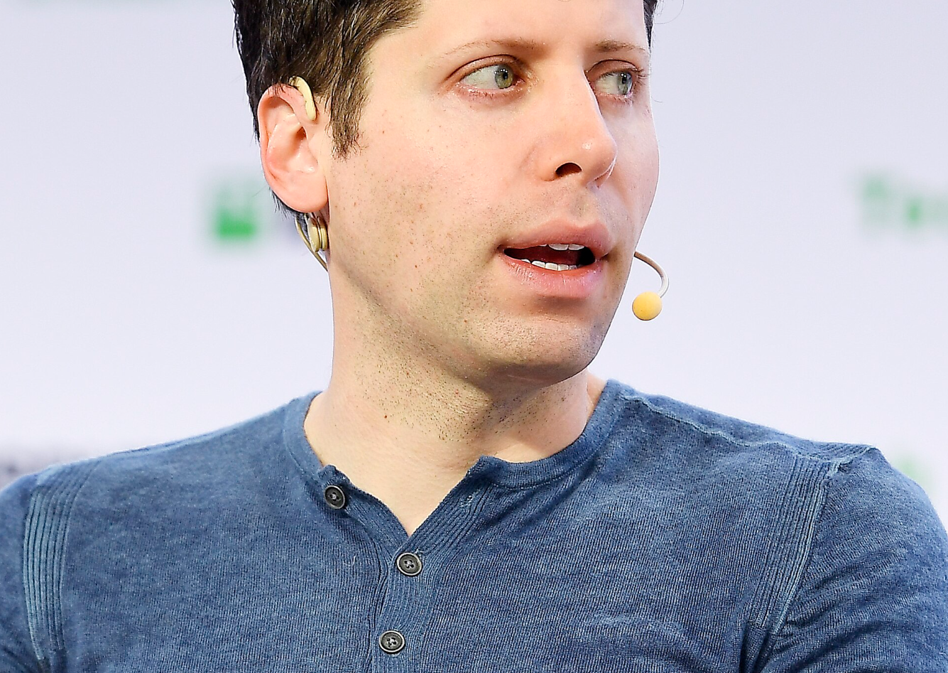 Сэм Альтман может впервые получить долю в OpenAI