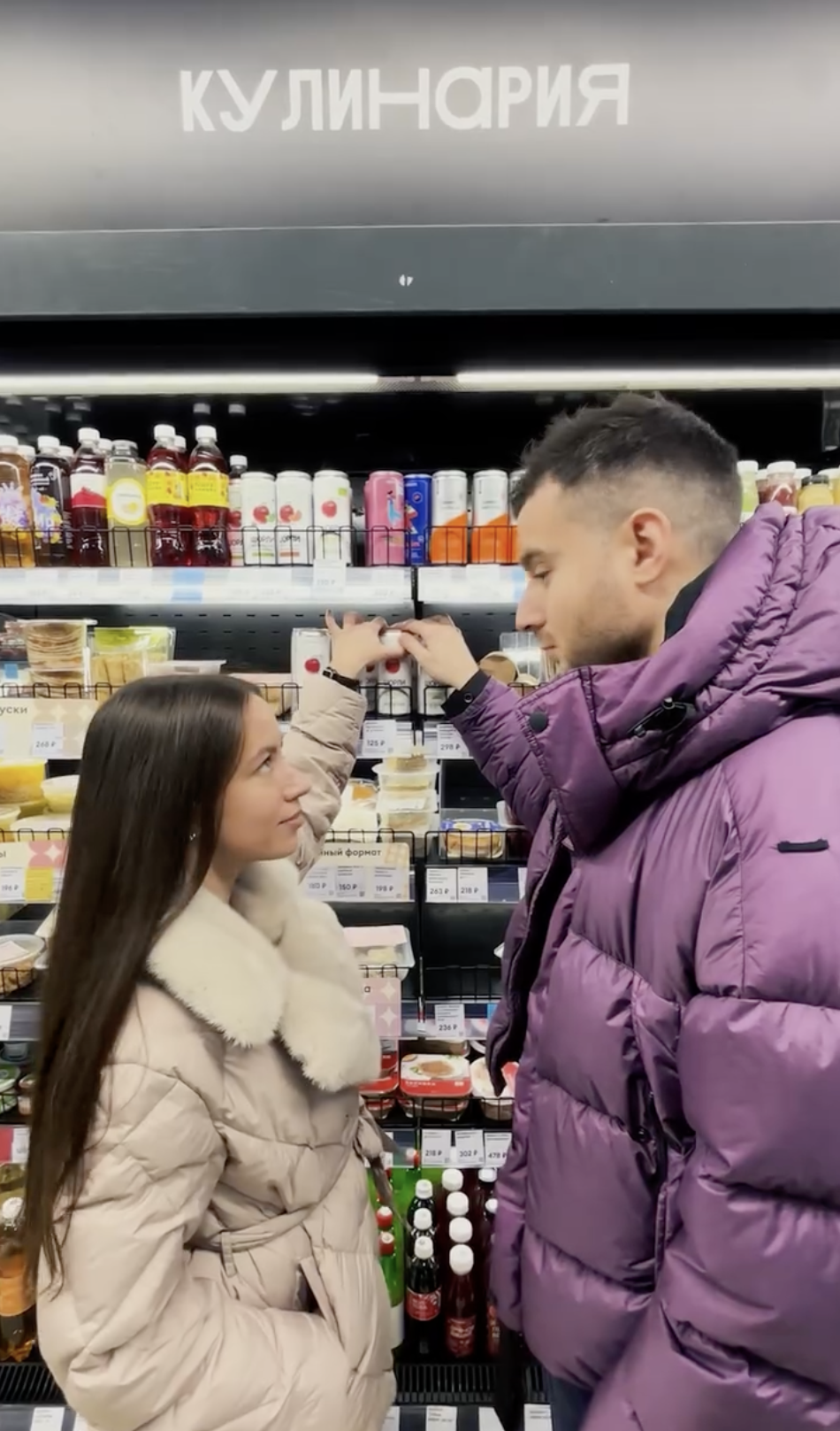 ВкусВилл против Telegram-каналов: ретейлер назвал случаи отравления фейками и угрожает судом