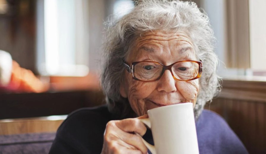 Употребление 4 и более чашек кофе в день может способствовать здоровому старению