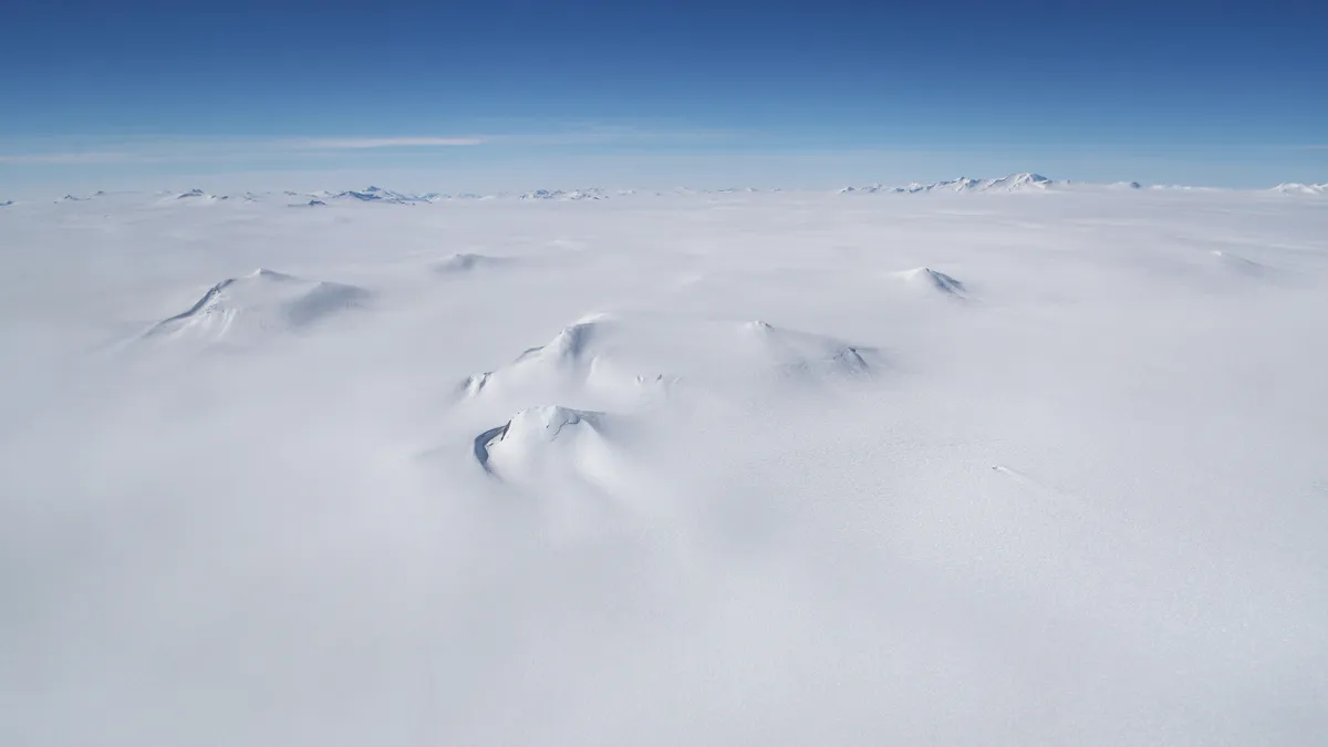 Спутник снял Антрактиду и обнаружил странную аномалию  она переворачивает представление о глобальном потеплении