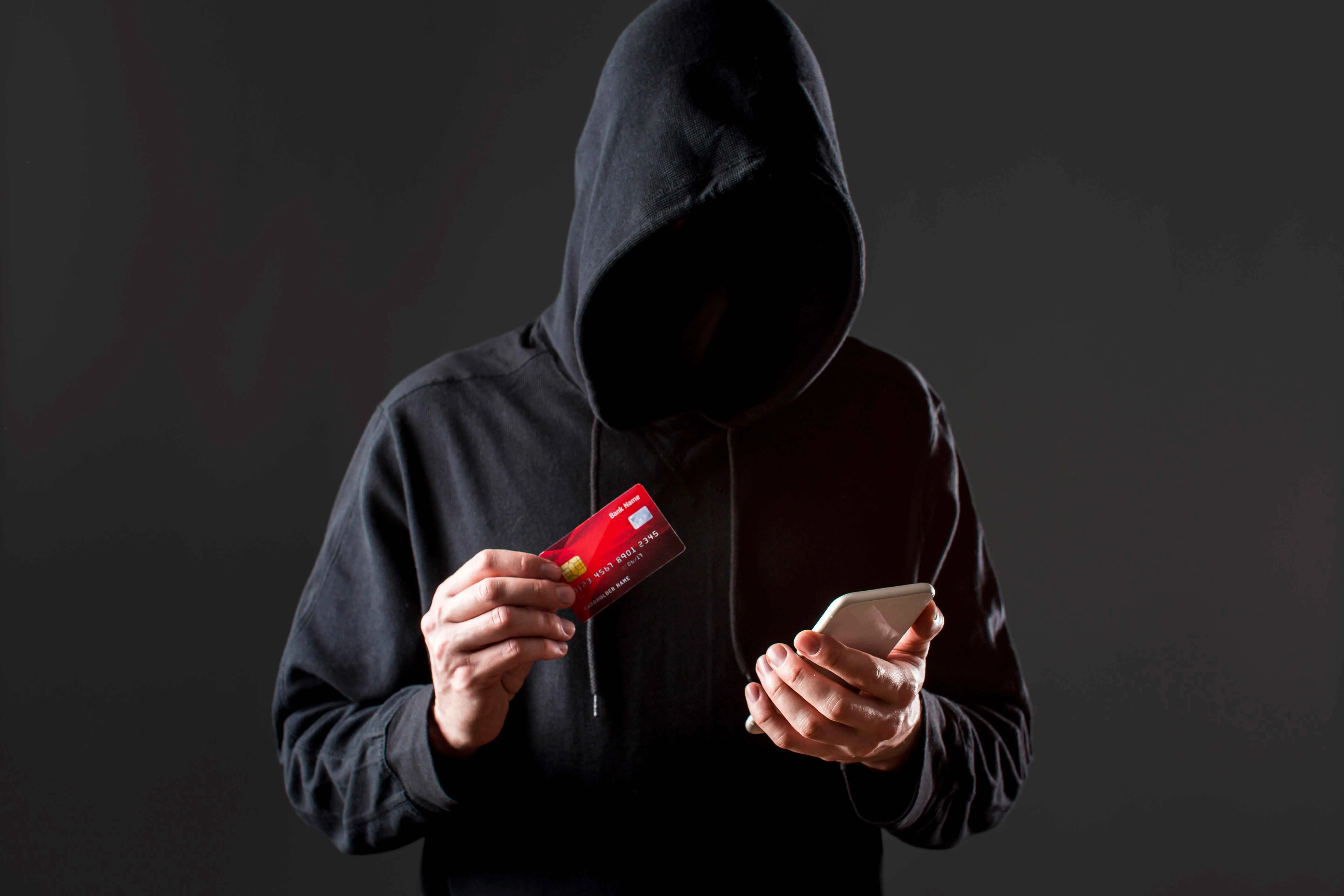 Операторы связи в России запускают сервисы возврата средств, украденных мошенниками