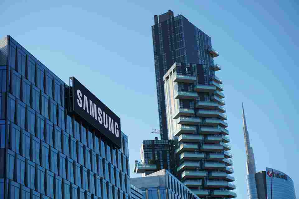 Samsung и Perplexity готовят масштабное партнерство для внедрения ИИ