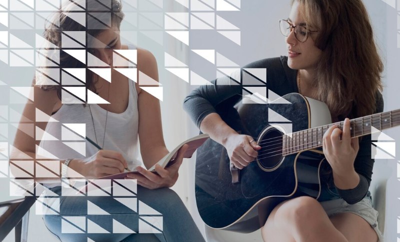 Крупнейшие музыкальные лейблы решат вопрос о праве ИИ использовать материал артистов