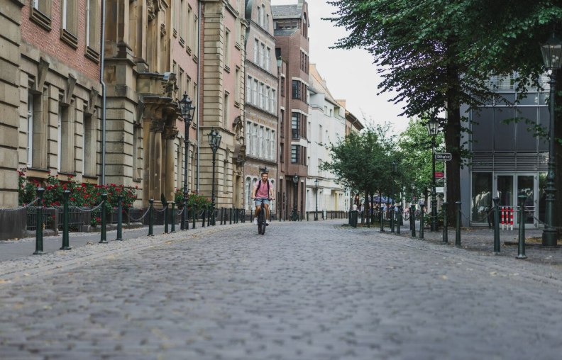 Помощники от Ntechlab смогут вызвать скорую помощь, если увидят экстренную ситуацию на улице