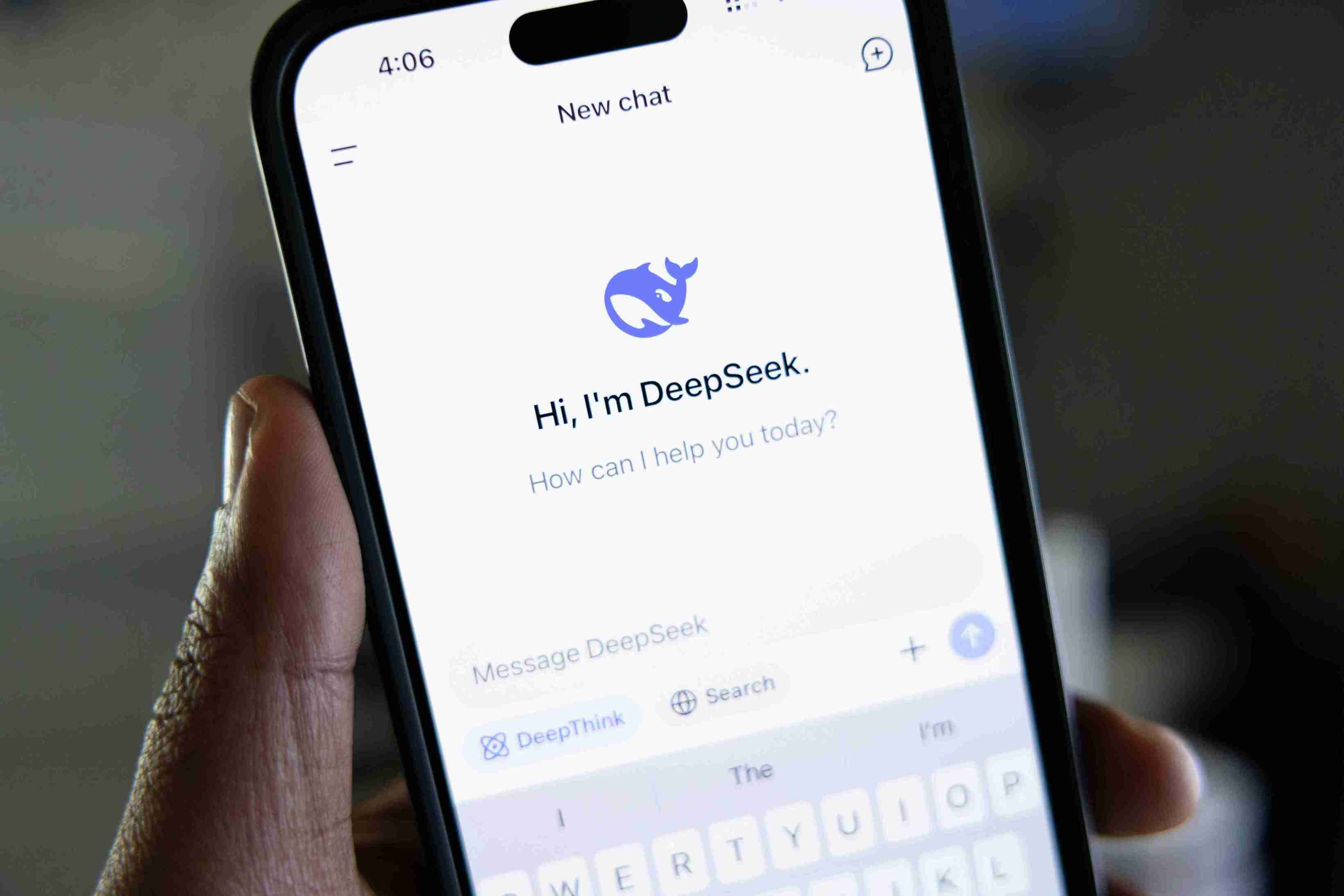 Власти Берлина потребовали удалить DeepSeek из магазинов приложений Apple и Google